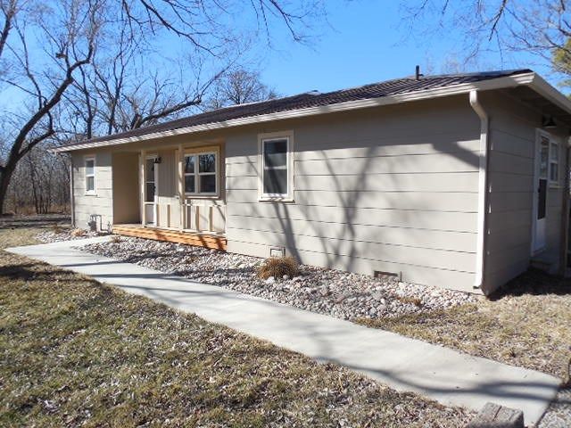 1406 E Easter St, Andover, KS 67002