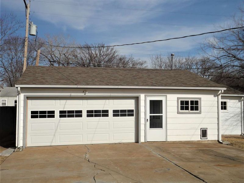 2416 S Everett St, Wichita, KS 67217
