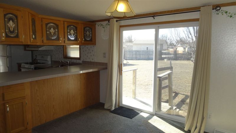 204 Michelle Dr, Walton, KS 67151