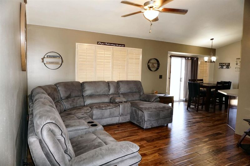 1200 E Ridgeview Ct, Clearwater, KS 67026