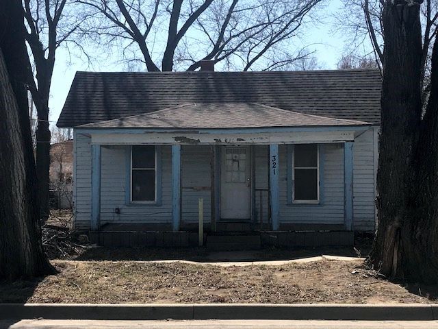 321 W 5th Ave, El Dorado, KS 67042