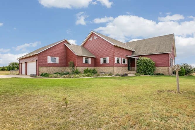4200 S 375th St W, Cheney, KS 67025