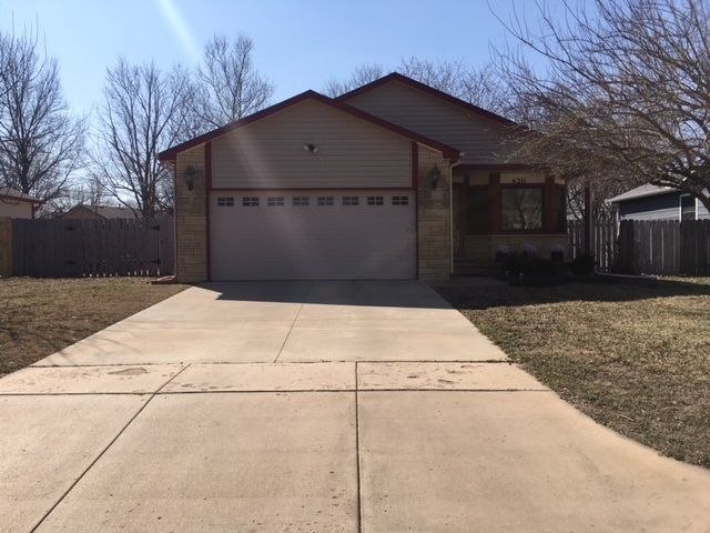 6211 W Juno, Wichita, KS 67215