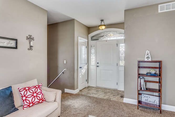 1451 S Arbor Meadows Cir, Derby, KS 67037