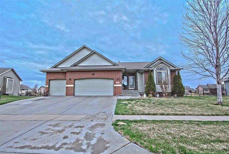 10920 W Waterside St, Maize, KS 67101