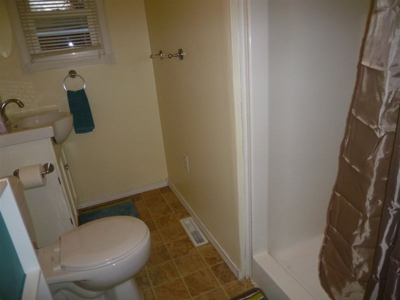 1602 John, Winfield, KS 67156