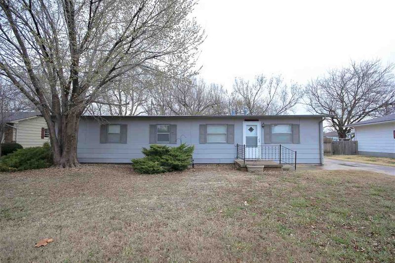 1500 Berry Ave, Newton, KS 67114