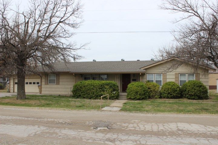 120 E Lafayette, Andover, KS 67002