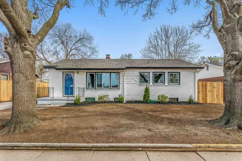 7814 E Clay, Wichita, KS 67207