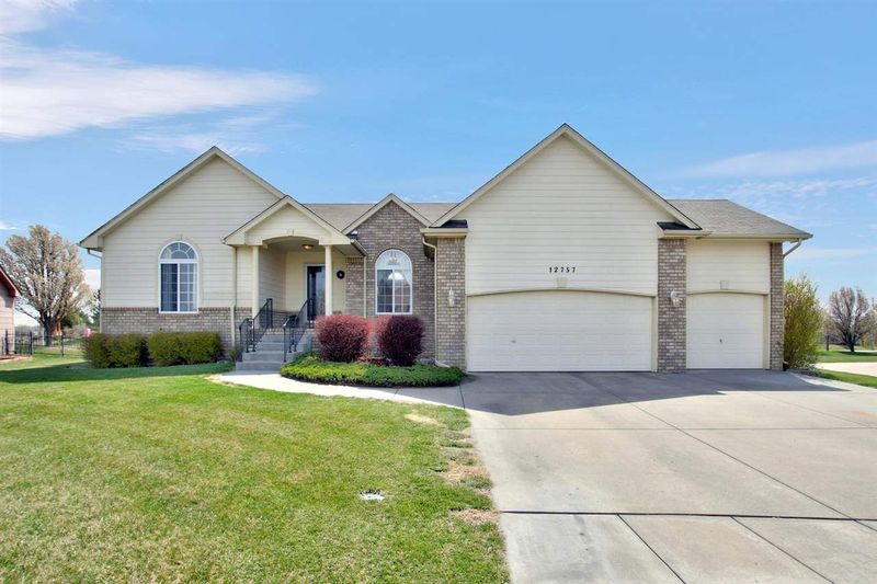 12757 E Lincoln St, Wichita, KS 67207