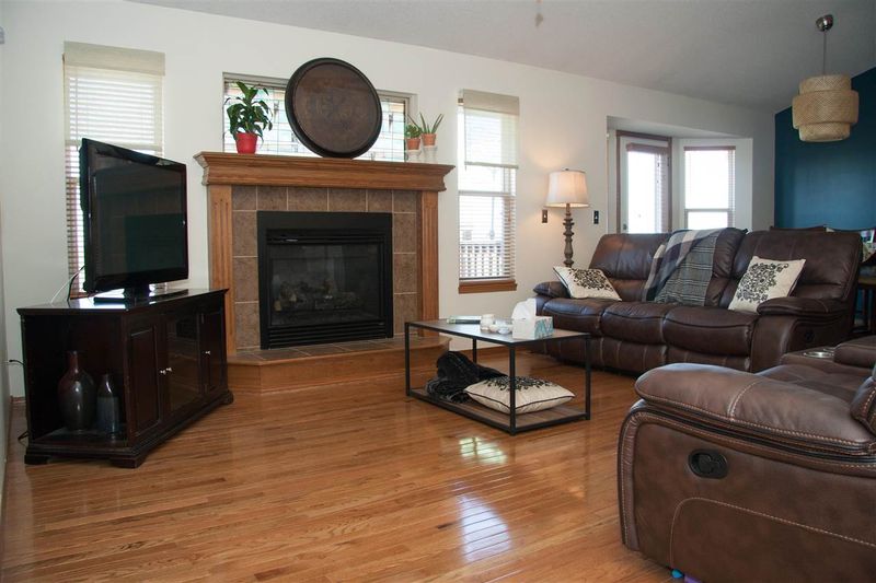 3913 N Rutgers St, Maize, KS 67101-3720
