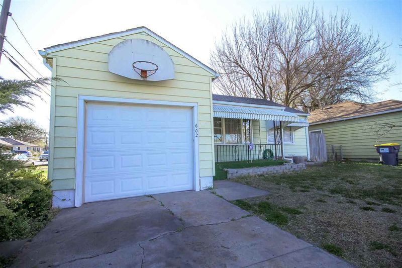 602 S Pinecrest, Wichita, KS 67218