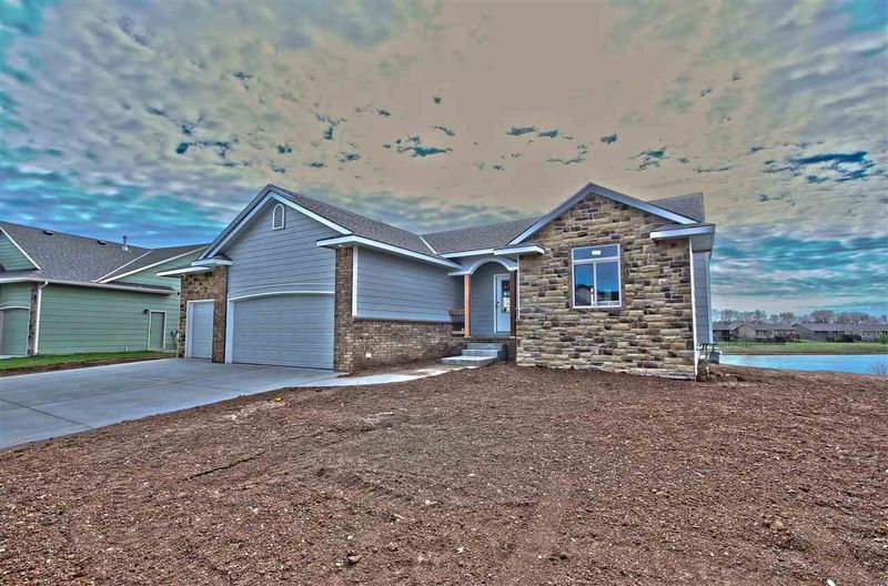 1230 N Lake Ridge Dr, Derby, KS 67037