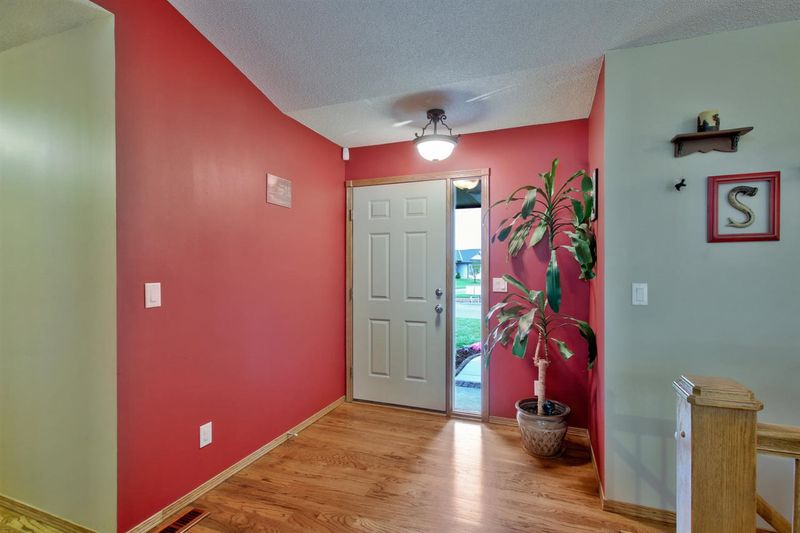 4418 E Eagles Landing St, Wichita, KS 67220