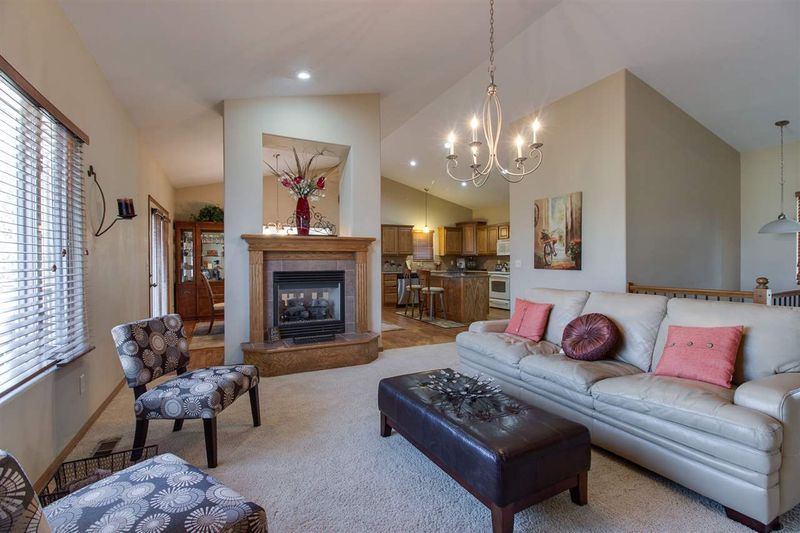 5908 E 49th Ct N, Bel Aire, KS 67220