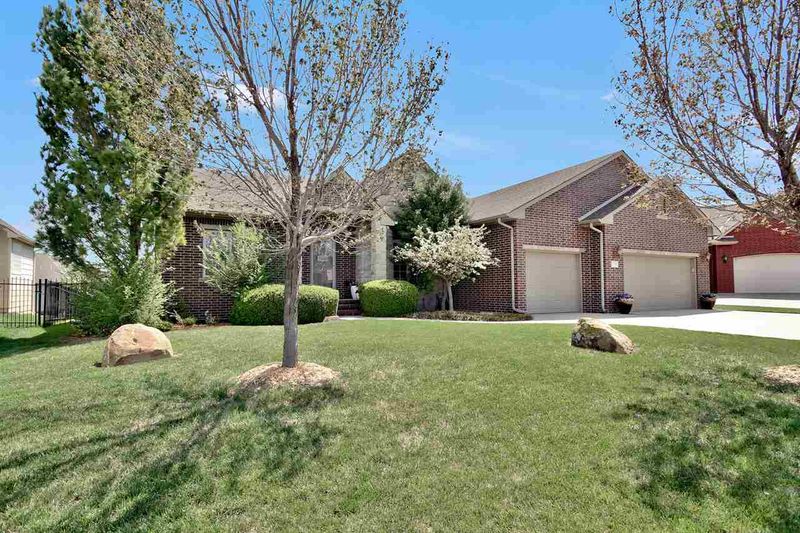 13327 E Tallowood Ct, Wichita, KS 67230