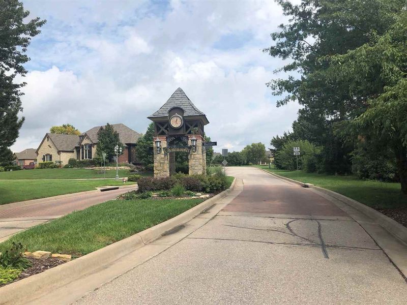 335 N Chaumont Ct, Andover, KS 67002