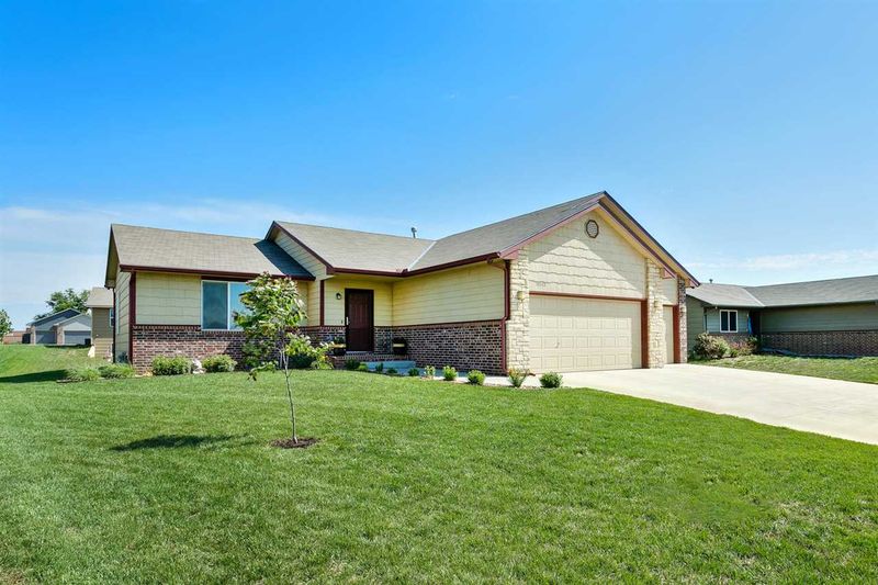 11512 W Wilkinson St, Maize, KS 67101