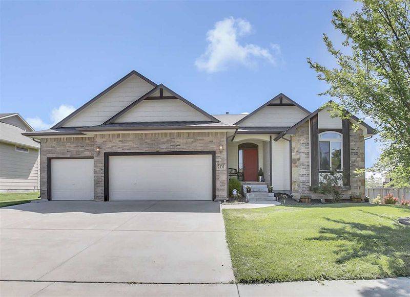 2532 N Sandstone St, Andover, KS 67002