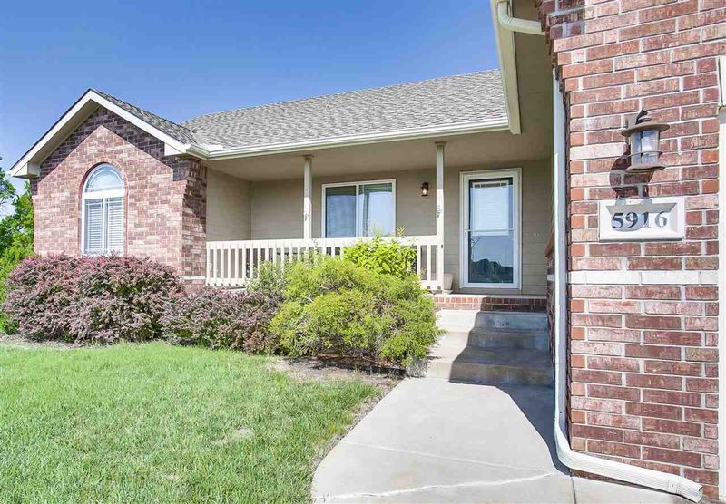5916 E 49th Ct N, Bel Aire, KS 67220