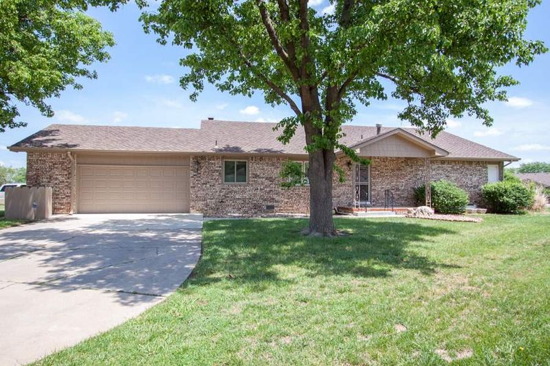 56 E Saint Cloud Pl, Wichita, KS 67230