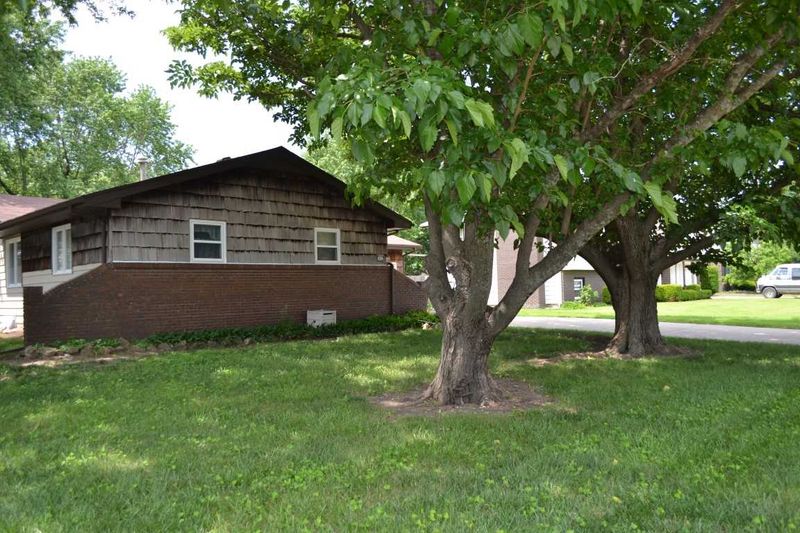 427 Renee Dr, Andover, KS 67002