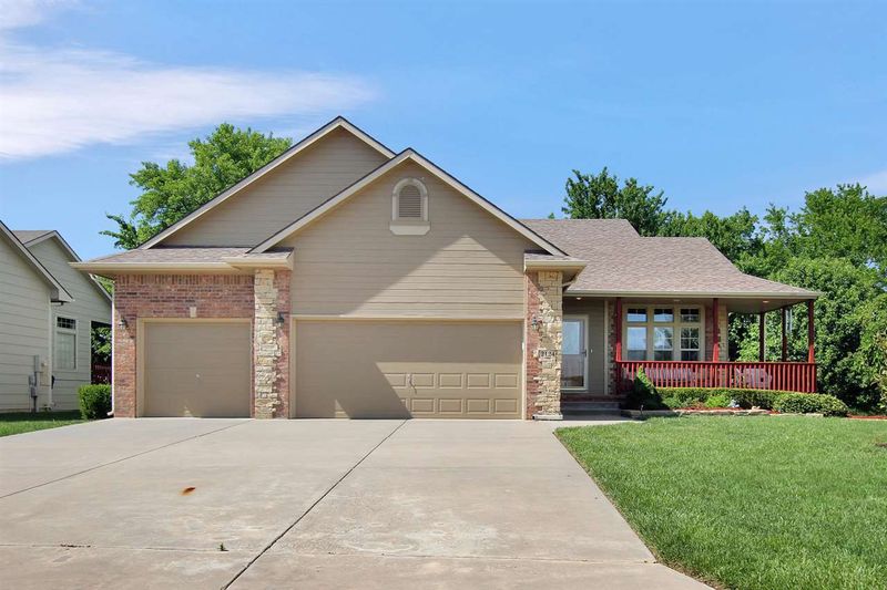 2124 E Timber Lane Cir, Derby, KS 67037