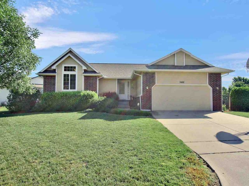 5602 E 28th St N, Wichita, KS 67220