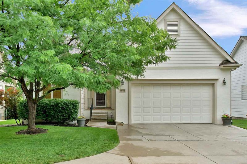12640 E Bradford Cir, Wichita, KS 67206