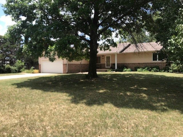 9117 S Tyler Rd, Clearwater, KS 67026