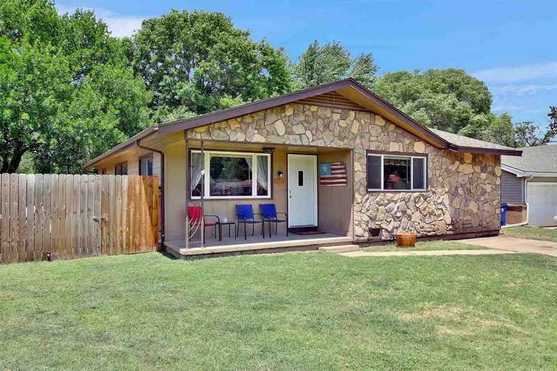 6453 N Kerman Dr, Park City, KS 67219