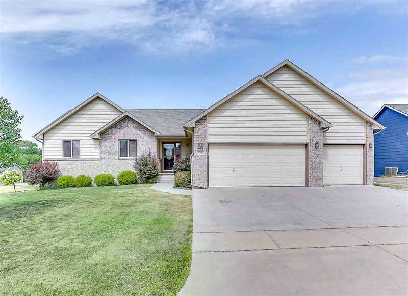2302 E Highridge Ct, Park City, KS 67219