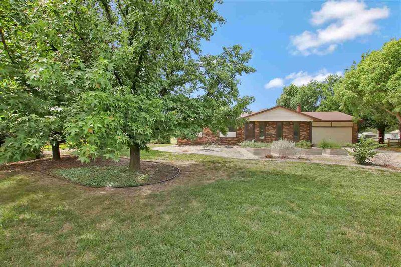 1007 E 136th Ave N, Mulvane, KS 67110