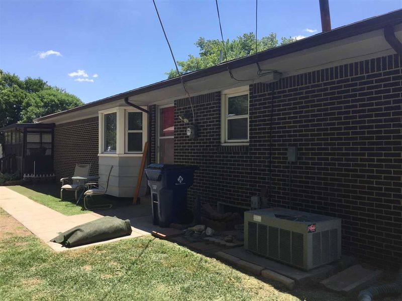 1140 E Denker St, Wichita, KS 67216