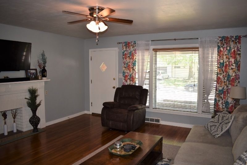 3504 E Gilbert St, Wichita, KS 67218