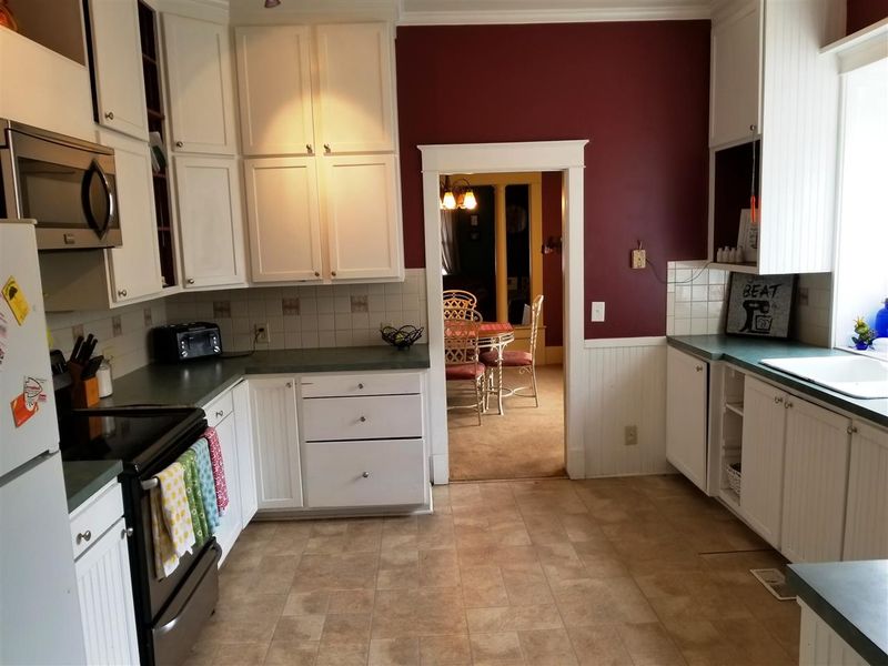 407 Old Main St, Newton, KS 67114