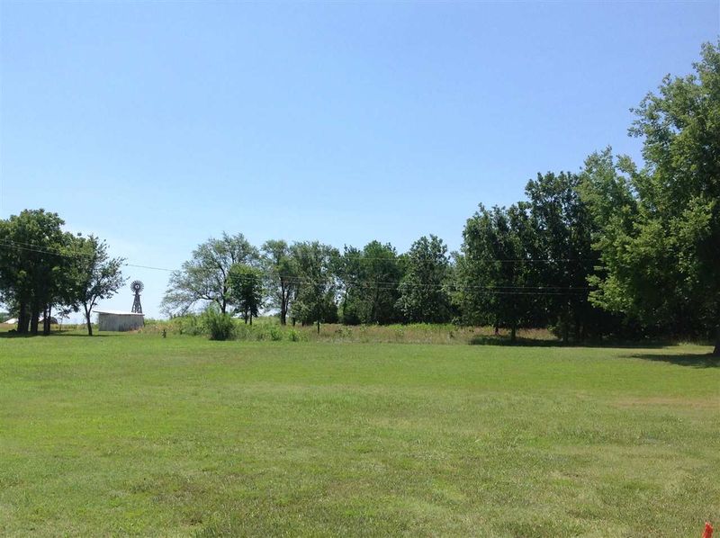 10098 SW White Rd, Augusta, KS 67010