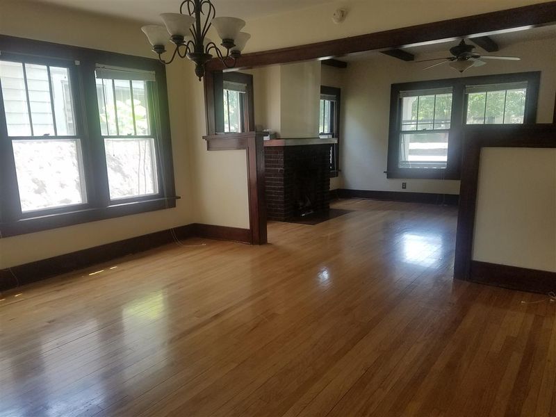 810 N Spaulding Ave, Wichita, KS 67203