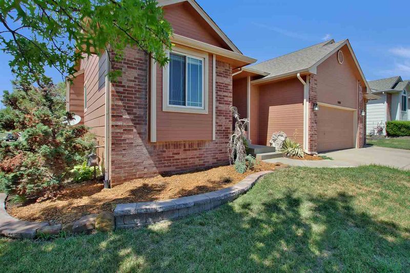1000 E Pembrook, Derby, KS 67037