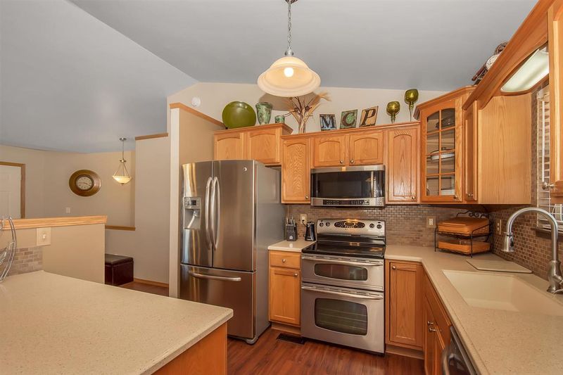 812 N Sunrise Cir, Goddard, KS 67052