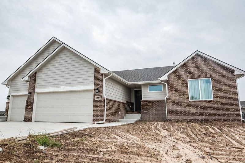 4423 N Jill St, Maize, KS 67101
