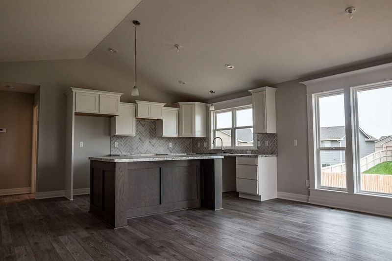 4423 N Jill St, Maize, KS 67101