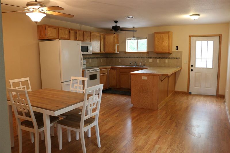 201 E Williams St, Derby, KS 67037