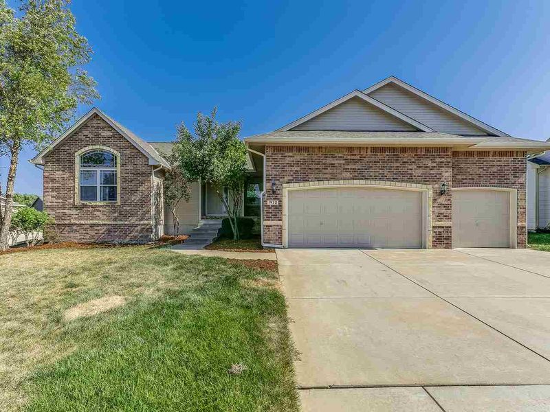 1932 E Wyndham Rd, Park City, KS 67219