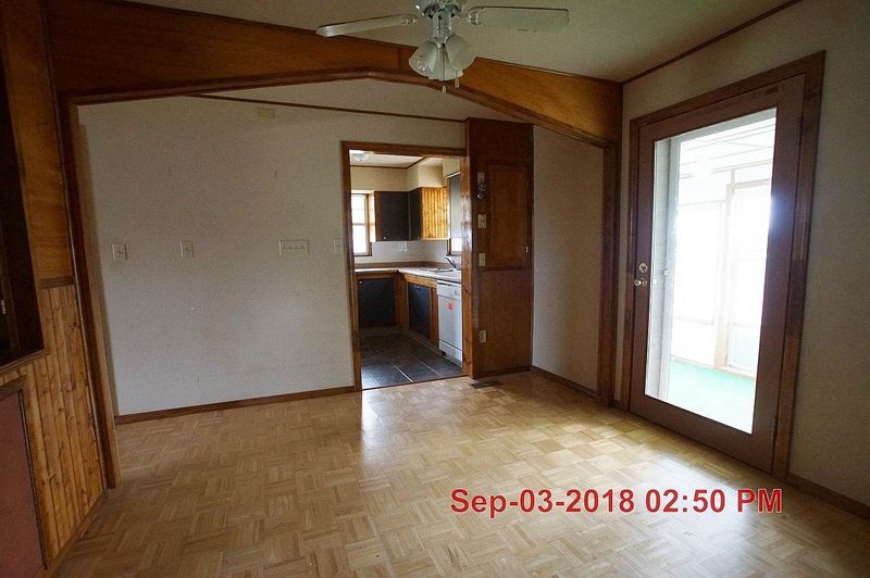 25307 Westview Ln, Mount Hope, KS 67108