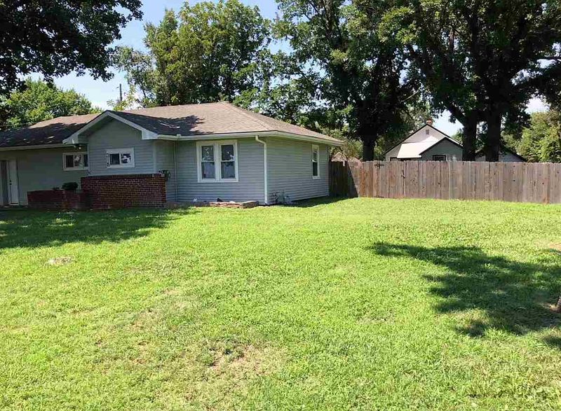 315 N Goddard Rd, Goddard, KS 67052