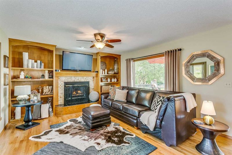 445 S Stoney Point St, Wichita, KS 67209