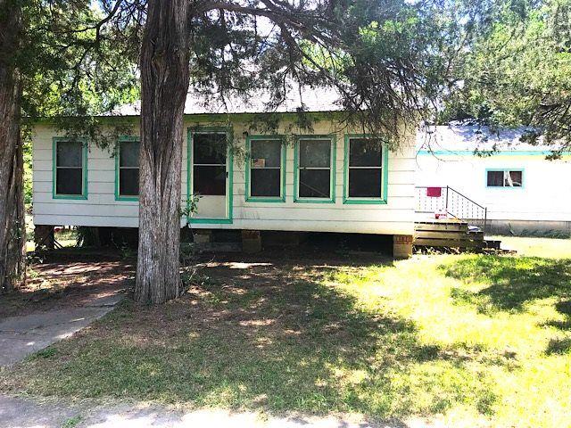 719 6th St, Elk Falls, KS 67345
