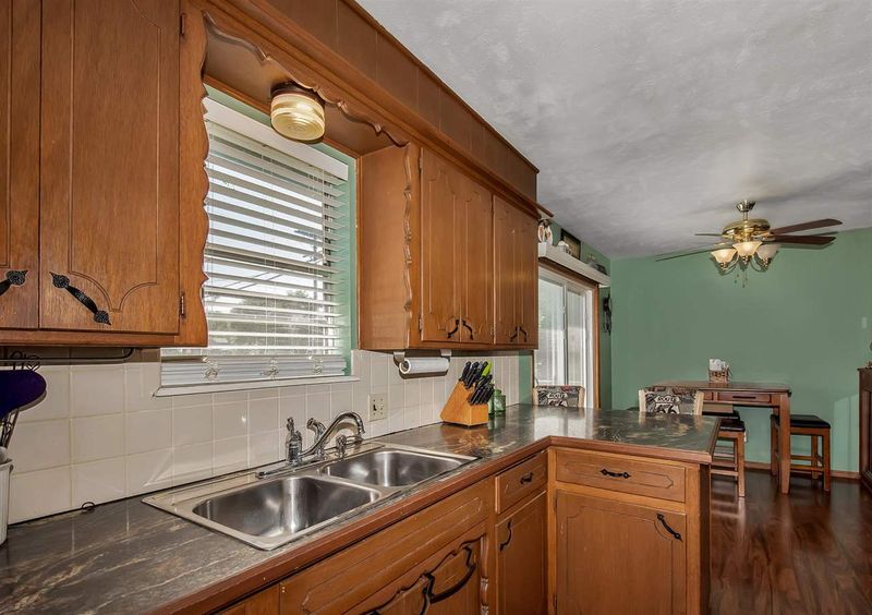 644 S James Ave, Maize, KS 67101
