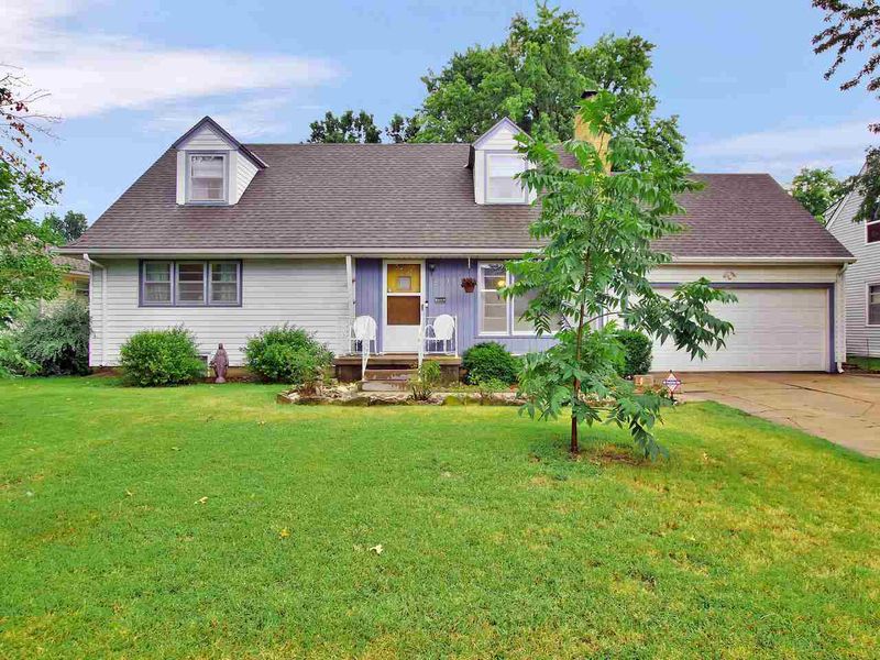 3011 E Sennett, Wichita, KS 67211